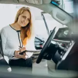 Jakie korzyści daje wybór salonu z kompleksową ofertą