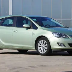Opel Astra J: jaki silnik wybrać, aby uniknąć problemów?