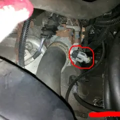 Gdzie jest czujnik temperatury silnika Opel Meriva – znajdź go łatwo
