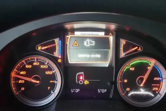Ile oleju do silnika daf xf 106? Sprawdź, aby uniknąć problemów
