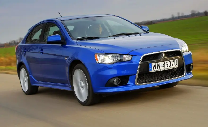Mitsubishi Lancer jaki silnik wybrać? Odkryj najlepsze opcje!