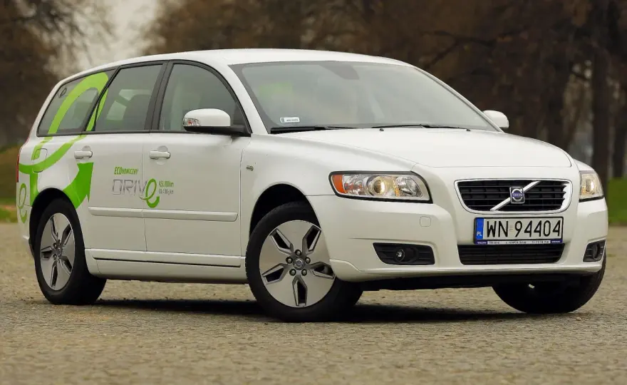 Volvo V50 jaki silnik wybrać – uniknij kosztownych błędów przy wyborze