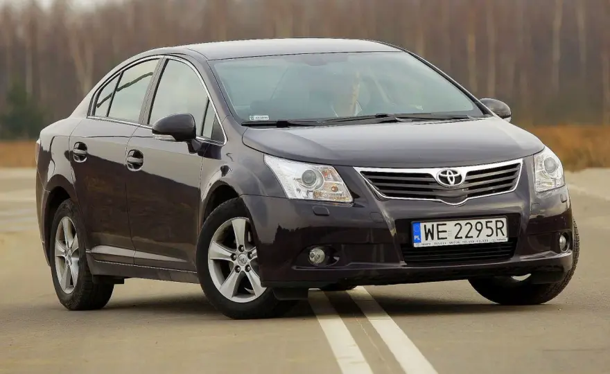 Toyota Avensis jaki silnik wybrać, aby uniknąć problemów z osiągami?